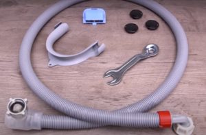 Waschmaschine anschließen mit Zulauf und Ablauf