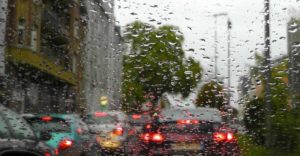 Feuchtigkeit im Auto – So wird man sie los